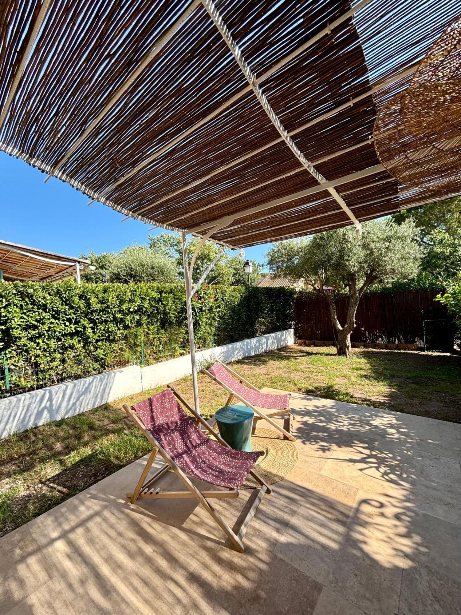 Bastidon Paisible Dans Residence Avec Piscine Frejus Ngoại thất bức ảnh